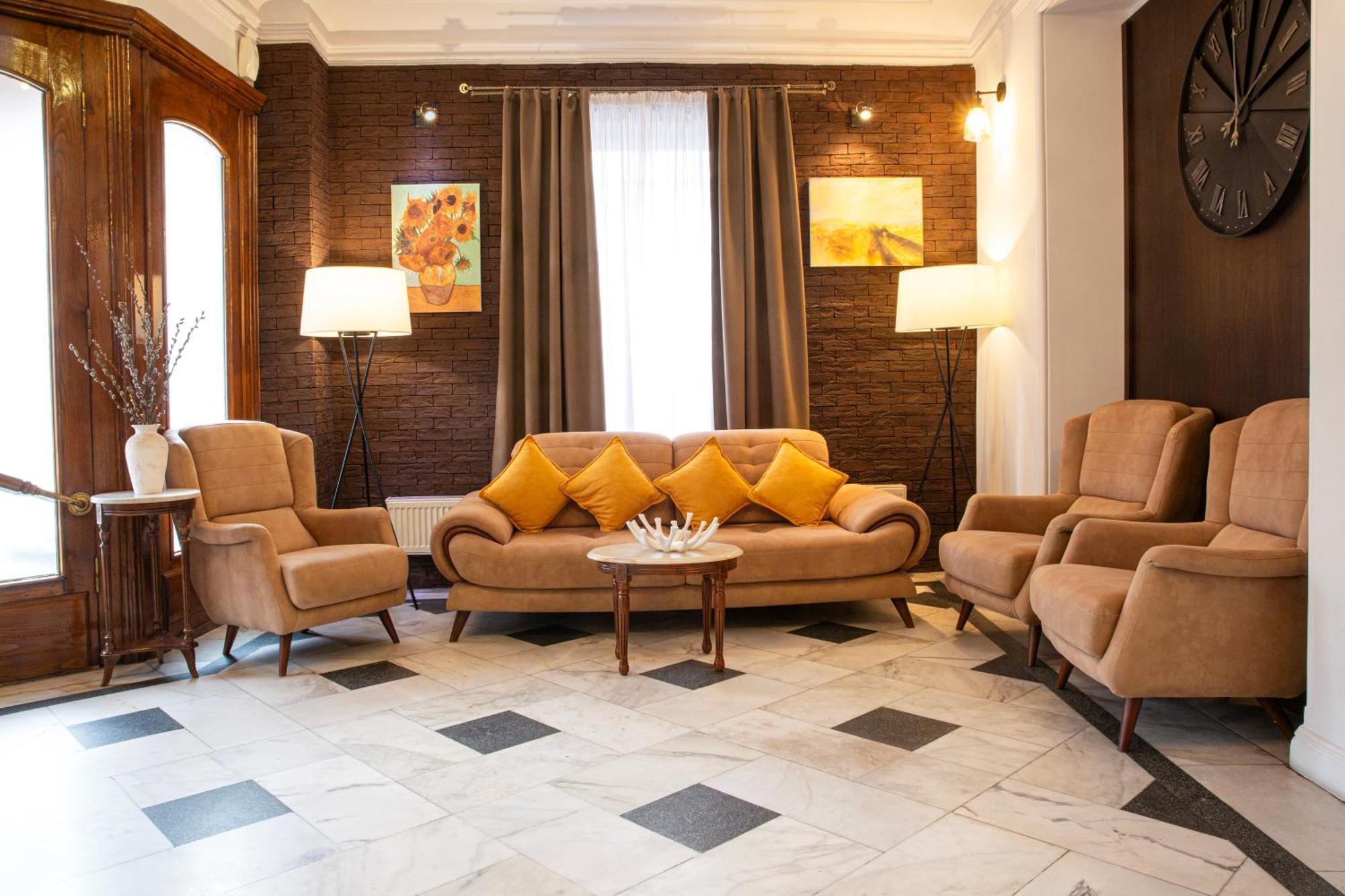 Hotel Diplomat Тбілісі Екстер'єр фото