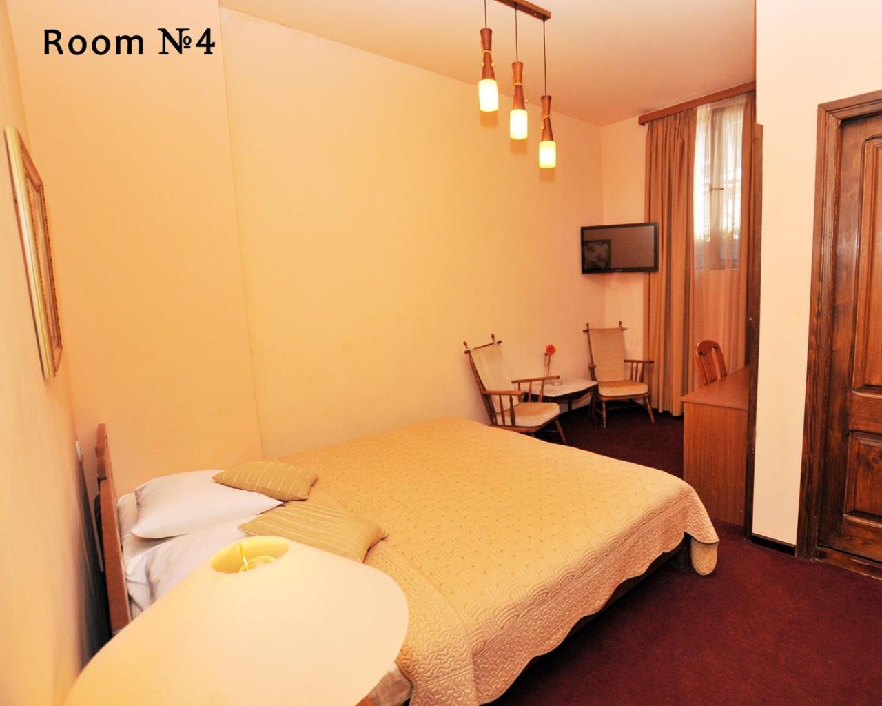 Hotel Diplomat Тбілісі Екстер'єр фото