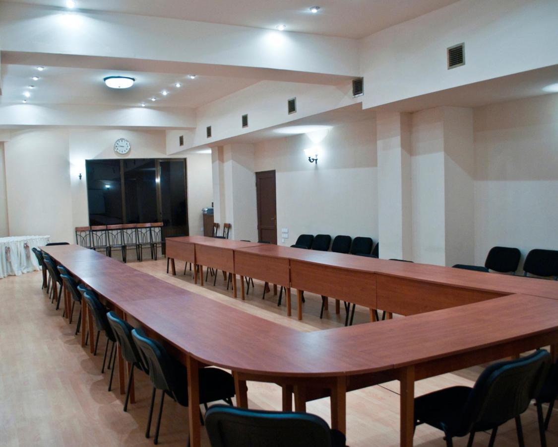 Hotel Diplomat Тбілісі Екстер'єр фото